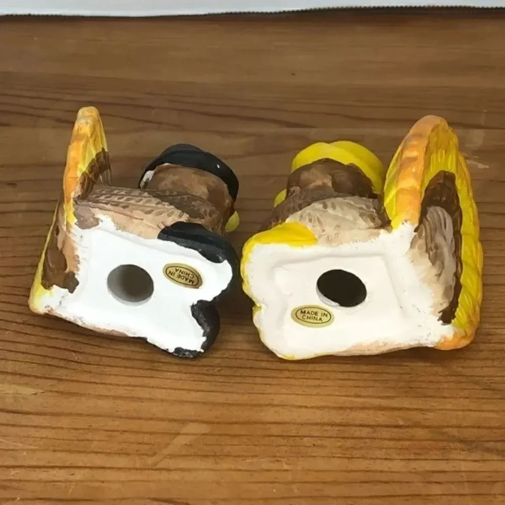 Thanksgiving salt and pepper shaker- home styles by Hermitage Pottery